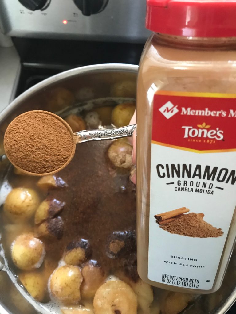 adding cinnamon to pears