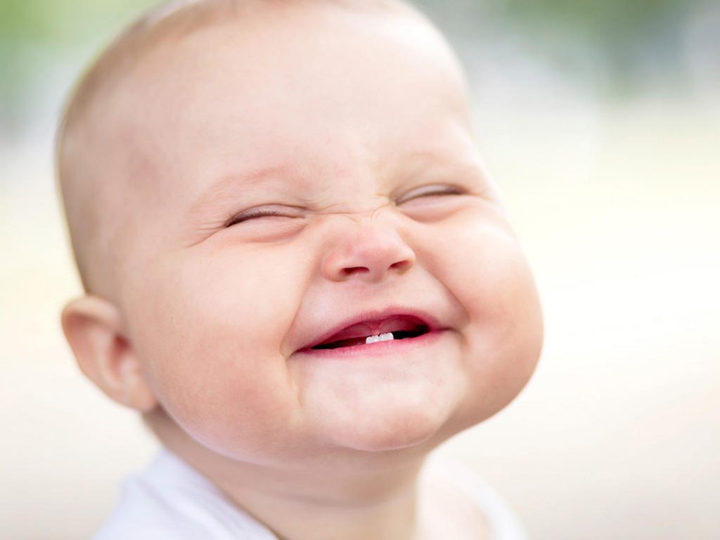 How do you know if your baby is teething?
#HeatherEarles #teething #babies #rockbackmama