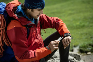 contacting a friend before a hike