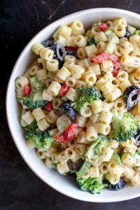 Healthy 4th of July Recipes
#HeatherEarles #herbnwisdom #4thofJuly #4thofJulyRecipes #yogurtdip #pastasalad #veggietray