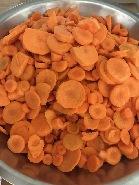 sliced carrots