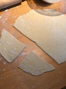 cutting dough for veronicas