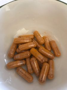 Turmeric and Ginger capsules
#heatherearles #herbnwisdom #naturalliving #DIYvitamins #turmeric #ginger #healthblogger #podcaster #herbs #DIYcapsules