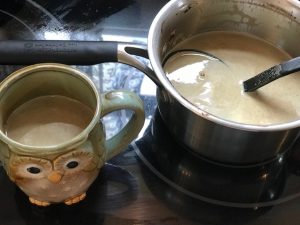 How to Make Homemade Hot Cocoa
#heatherearles #herbnwisdom #naturalliving #winterdrinks #hotcocoa #homesteading #nutritioshotdrinks