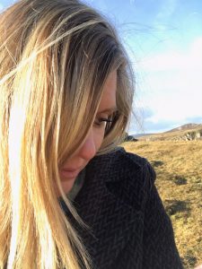 Who are you?
#HeatherEarles #suicide #helponeanother #herbnwisdom #whoareyou