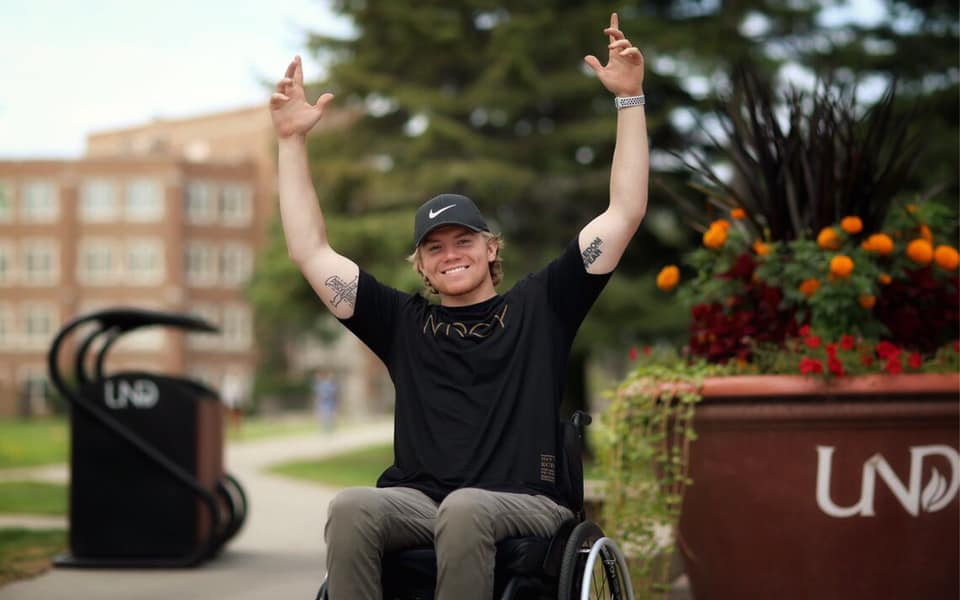 Hunter Pinke- A story of overcoming hurdles
#heatherearles #hunterpinke #PinkeStrong #herbnwisdom #inspiredathletes #footballnews