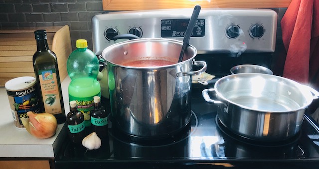 Easy Homemade Pizza Sauce
#heatherearles #herbnwisdom #marinade #canningpizzasauce #Christmasgiftideas #pizza #naturalliving #howtomakepizzasauce