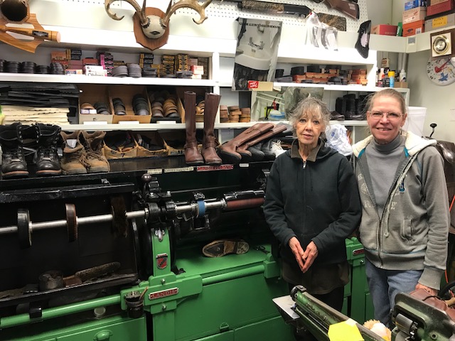 small town America: L&H Shoe Shop