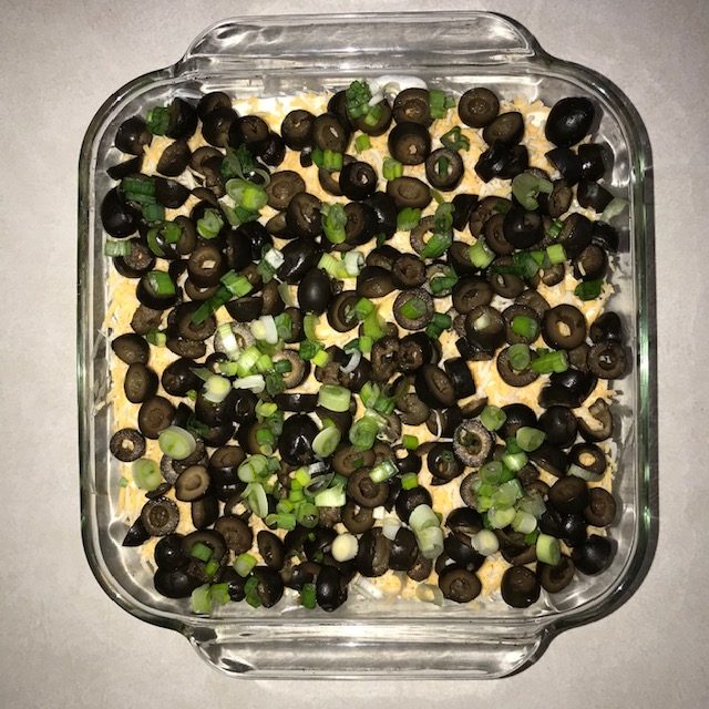 7-layer taco dip
#mexicanfood #dips #heatherearles #herbnwisdom #guacamolerecipe #naturalliving #dinnerideas #podcaster #healthblogger #author #greenonions