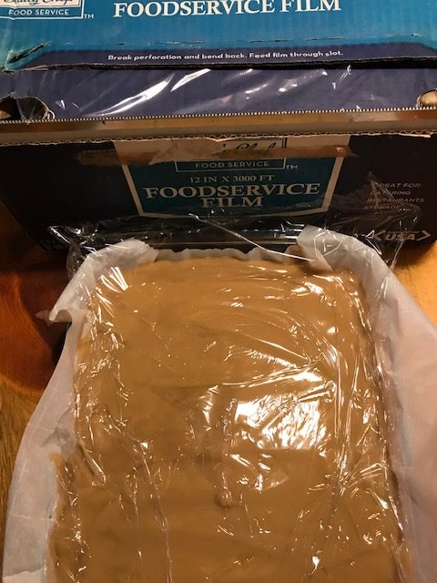 laying clear wrap over soap
#heatherearles #herbnwisdom #naturalliving #howtosoapmaking #lyesoap #author #podcaster #youngliving