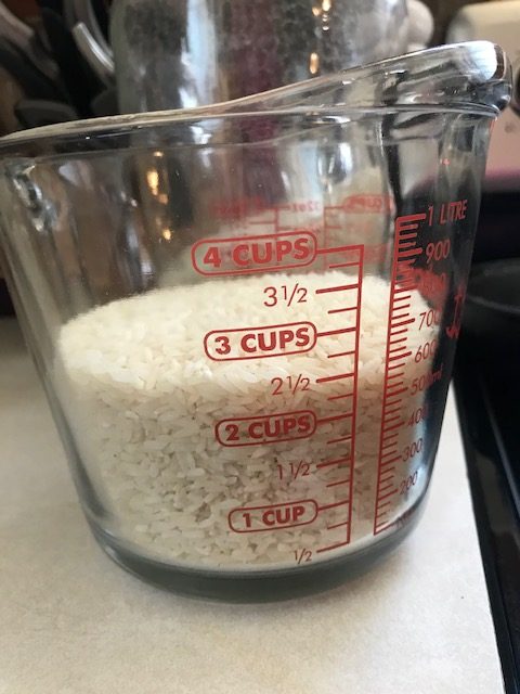 measuring rice