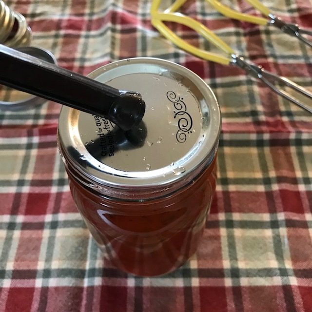 Easy Homemade Pizza Sauce #heatherearles #herbnwisdom #marinade #canningpizzasauce #Christmasgiftideas #pizza #naturalliving #howtomakepizzasauce