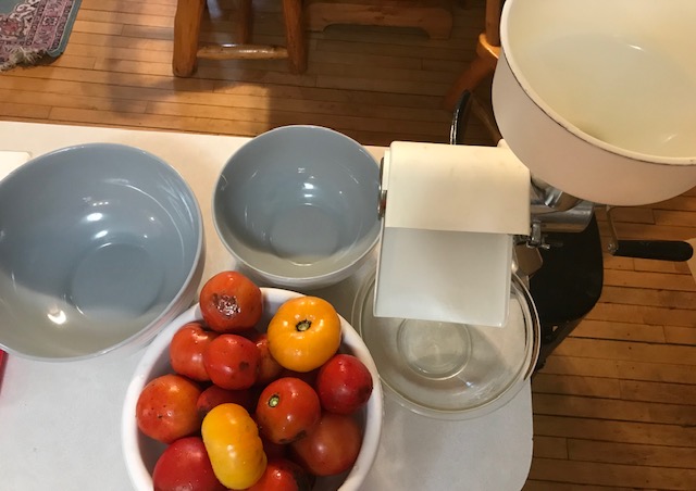 Easy Homemade Pizza Sauce
#heatherearles #herbnwisdom #marinade #canningpizzasauce #Christmasgiftideas #pizza #naturalliving 