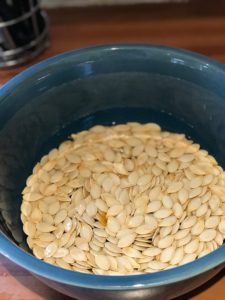 soaking pumpkin seeds in water