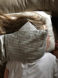 using a rice pack on the ear to help with an earache