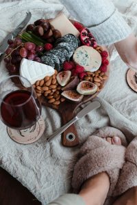 What foods have vitamin E?
#heatherearles #herbnwisdom #naturalliving #vitaminE #armywife #healthblogger #healthpodcast