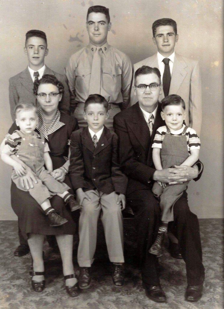 Wilbur Gabel with his siblings and parents.